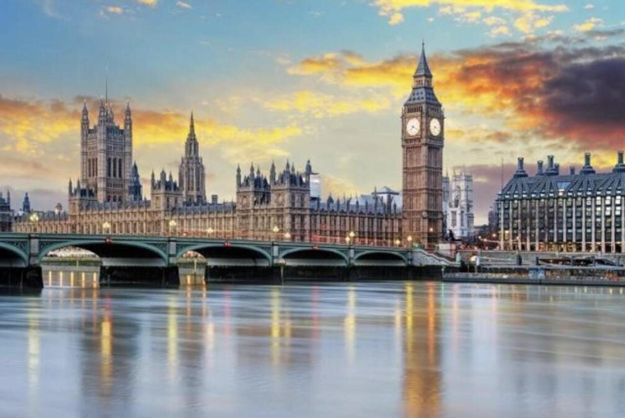 3 Bedroom Apartment With Private Terrace In Pimlico, Westminster, Victoria Londyn Zewnętrze zdjęcie
