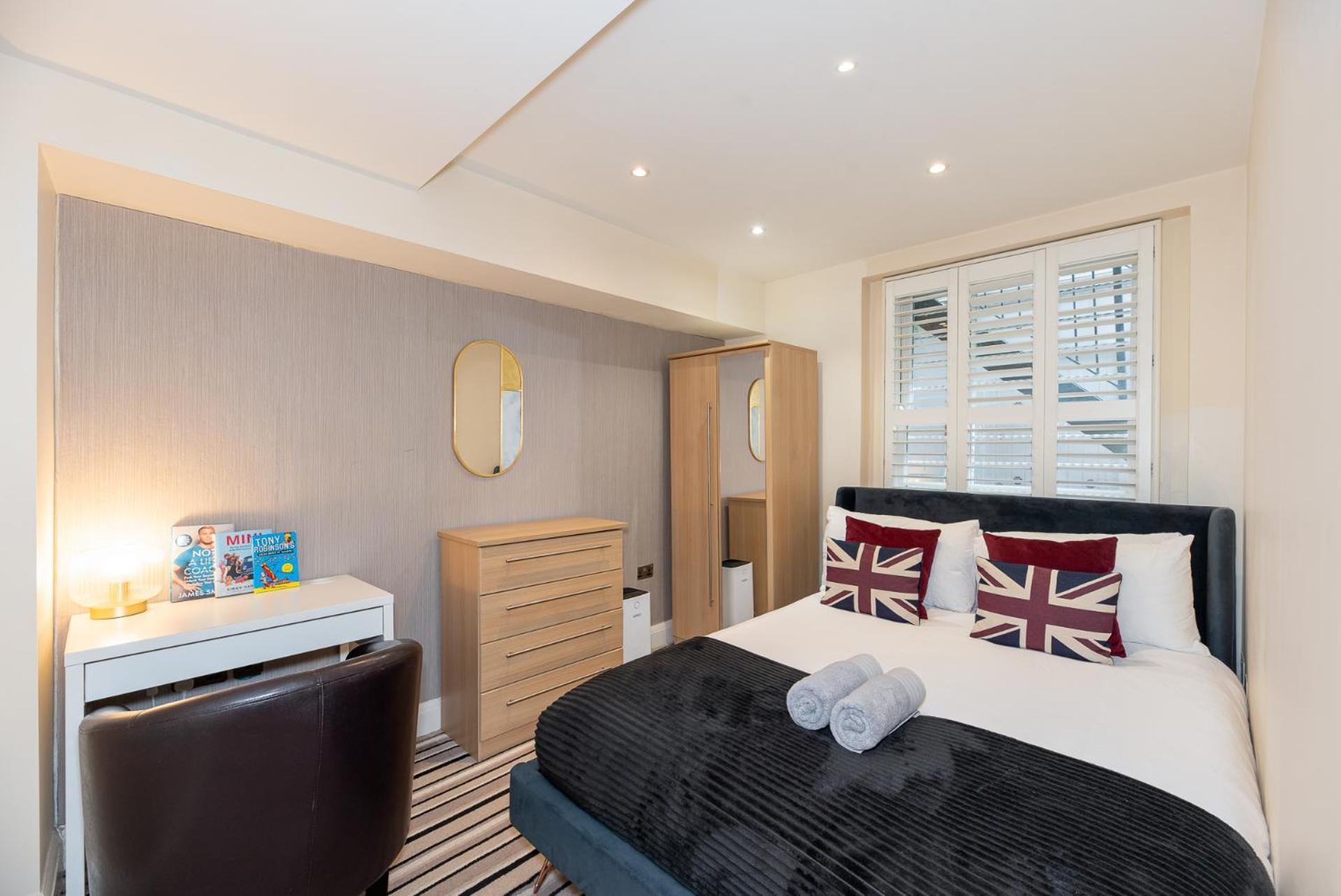 3 Bedroom Apartment With Private Terrace In Pimlico, Westminster, Victoria Londyn Zewnętrze zdjęcie