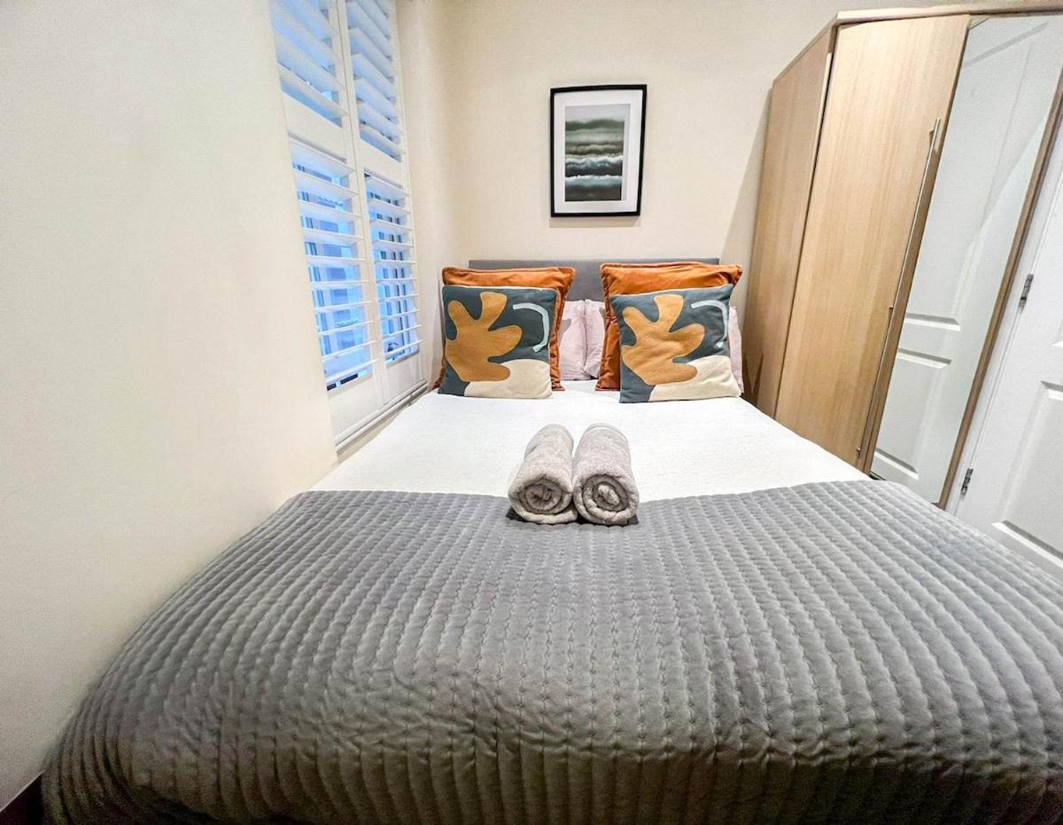 3 Bedroom Apartment With Private Terrace In Pimlico, Westminster, Victoria Londyn Zewnętrze zdjęcie